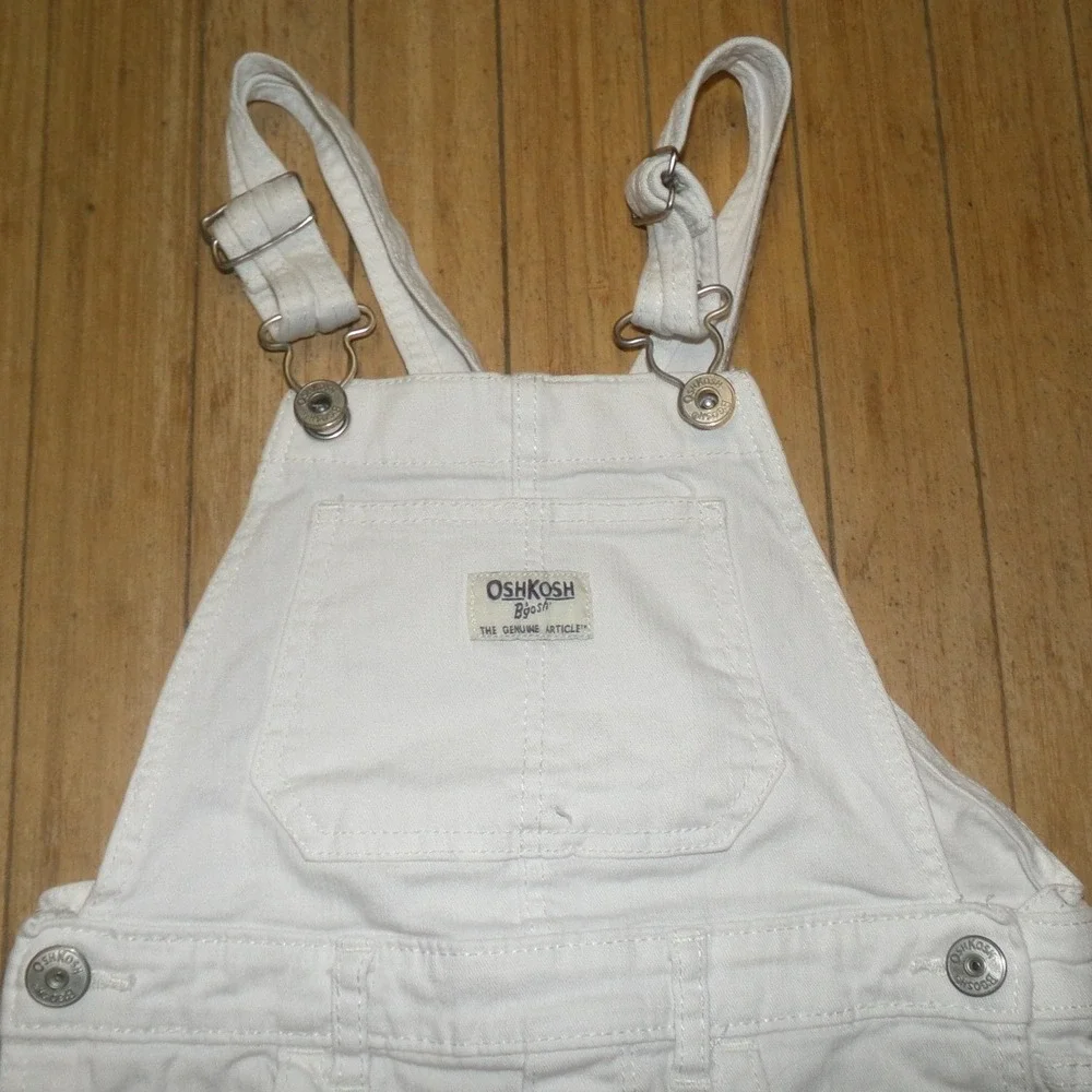 OshKosh B'gosh Toddler 4T Girls White Denim Floral Embroidered Short Overalls
